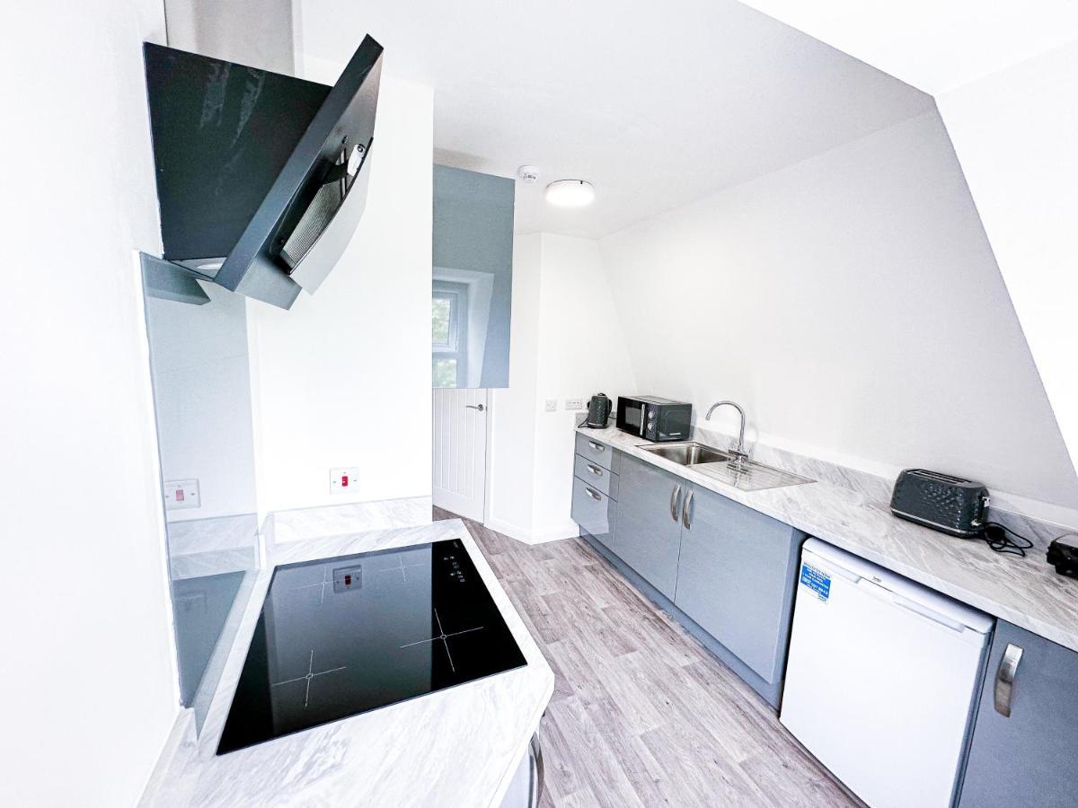 Lovely Studio Apartment 메이드스톤 외부 사진